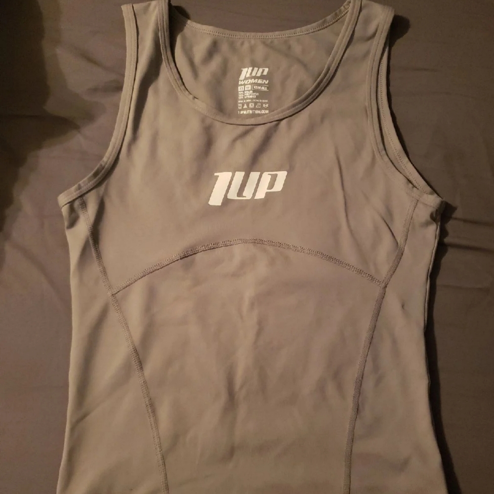 1up nutrition tank